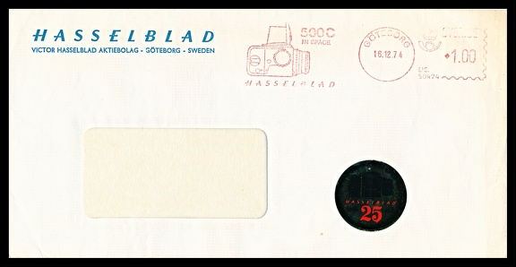 Item no. P2968 (cover)
Type: cover
Country: Sweden
Date of use: 16 December 1974
Business stationery (cover, front part of, with relevant red meter) used by the company VICTOR HASSELBLAD Aktiebolag in Göteborg (Sweden), manufacturer of medium format cameras. The red meter advertises the camera Hasselblad 500C upon which a space camera EDC (Electric Data Camera) was built to be used in US Apollo space program.
Item no. P2968 (cover).jpg