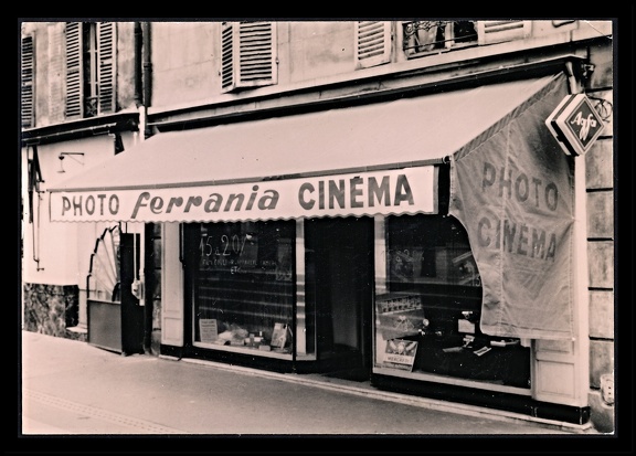 Item no. P4158 (photograph)