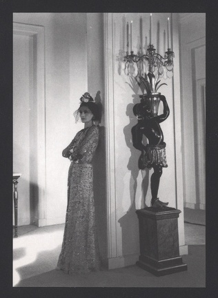 Item no. AP32b (ad postcard).jpg