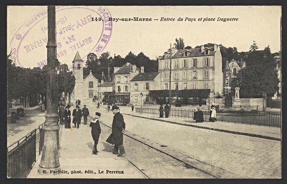 Item no. P1516 (postcard)
Type: cover
Country: France
Date of use: 20 January 1917
Postcard showing the DAGUERRE Square in Bry-sur-Marne (France), commemorating the place where Louis-Jacques-Mandé DAGUERRE (1787 – 1851), French artist and co-inventor of photography, recognized for invention of daguerreotype process, spent his life.
Item no. P1516 (postcard).jpg