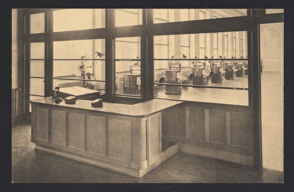 Item no. P1553 (postcard)
Type: cover
Country: Belgium
Date of issue: 1935
Postcard (unused) showing antechamber of the large treating room of the dental clinic (Institute Dentaire George Eastman) in Brussels (Bruxelles, Belgium) founded by GEORGE EASTMAN of Eastman Kodak Company in Rochester. The architect was Michel Polak. The clinic was dedicated on 31 July 1935.
Item no. P1553 (postcard).jpg