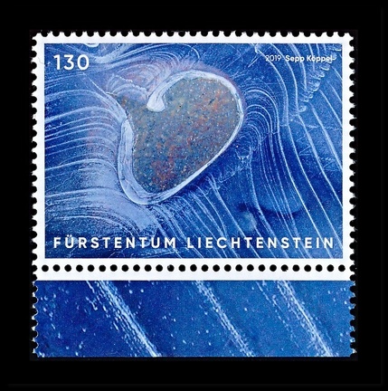 Item no. S704 (stamp)
Type: stamp
Country: Liechtenstein
Date of issue: 2019
Catalog number:
Stamp (III), of a 3-stamp set presenting works of SEPP KÖPPEL (b. 1947), art photographer interested in architecture and nature. It shows reproduction of a photograph “Streamlines”.
Item no. S704 (stamp).jpg