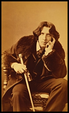 Item no. PH16 (photo)
Shown is a photograph of OSCAR WILDE photographed in (c:a 1892) by Napoleon Sarony (1821 - 1896), American portrait photographer and lithographer
Item no. PH16 (photo).jpg